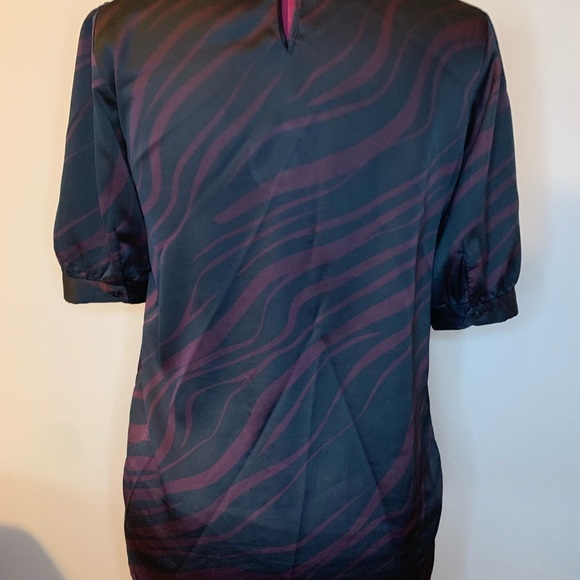 Contemporaine exclusively for Simons Blouse, size small good condition 100 poly - Picture 3 of 3